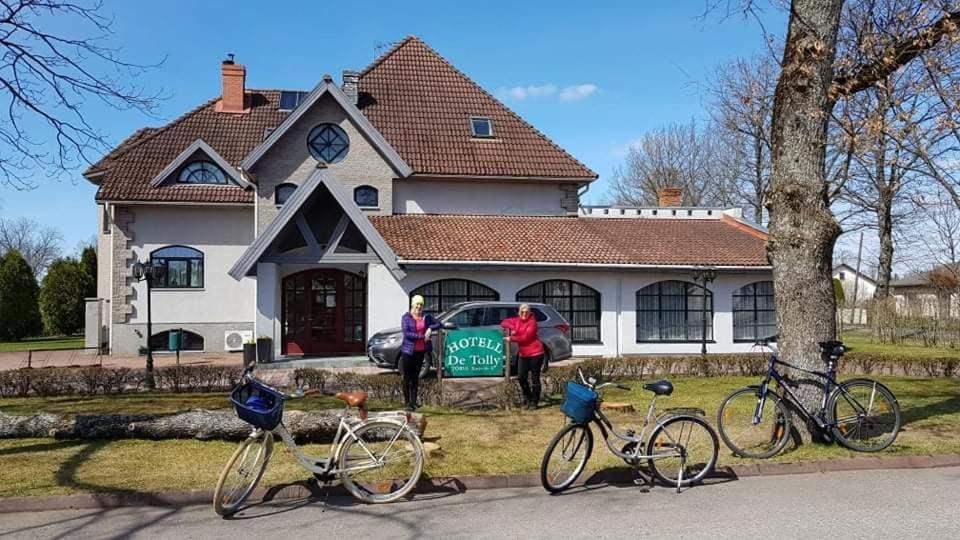 Hotell De Tolly Tõrve Buitenkant foto