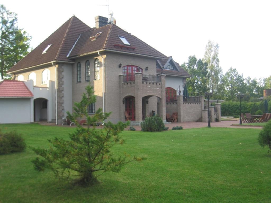 Hotell De Tolly Tõrve Buitenkant foto