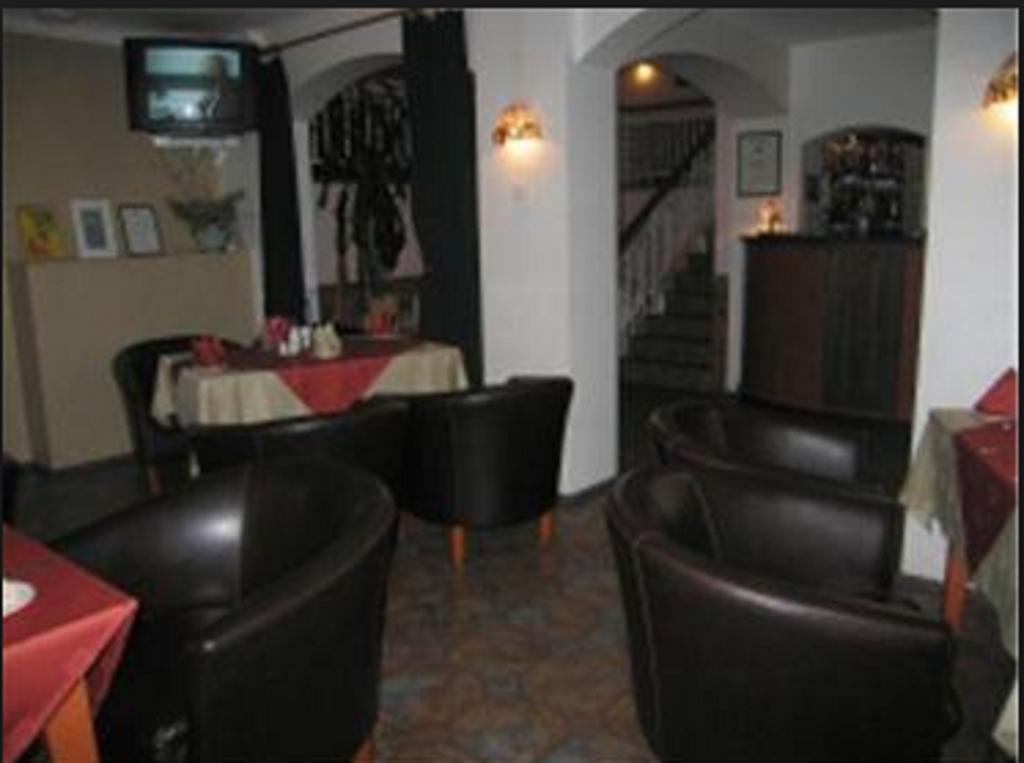 Hotell De Tolly Tõrve Buitenkant foto