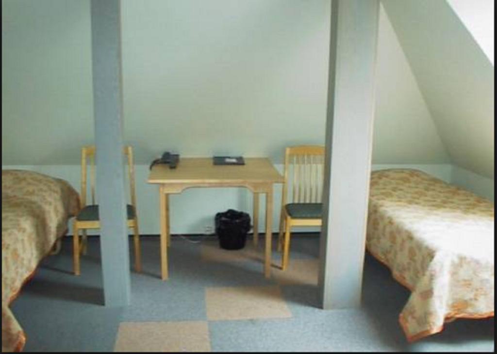 Hotell De Tolly Tõrve Buitenkant foto