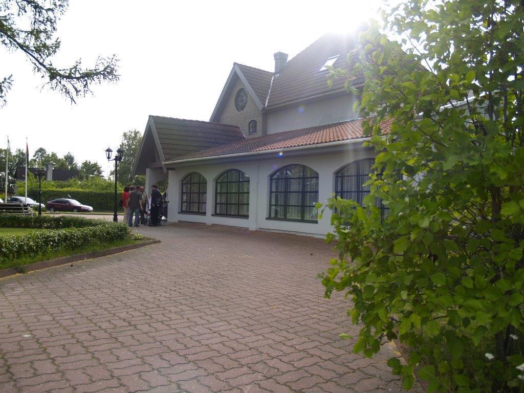 Hotell De Tolly Tõrve Buitenkant foto